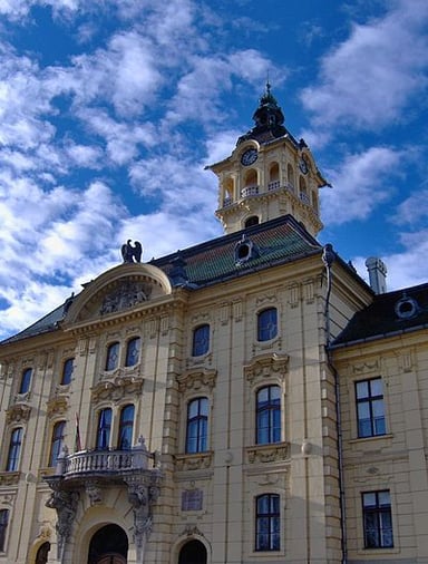 What is the name of Szeged's famous thermal bath?
