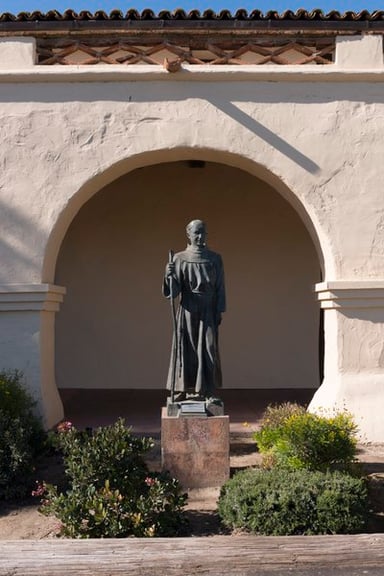 What are Junípero Serra's two last names?