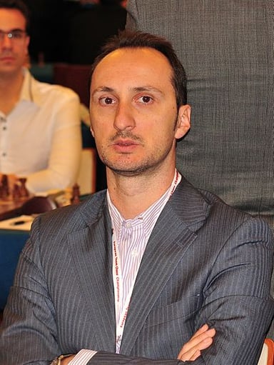 In which year did Topalov get married?