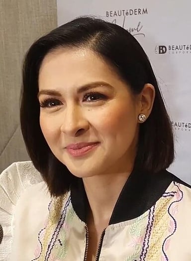 What is the title of Marian Rivera's compilation album?