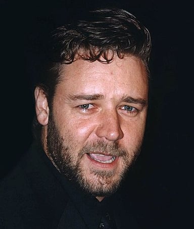 Which character did Russell Crowe portray in the film Gladiator?