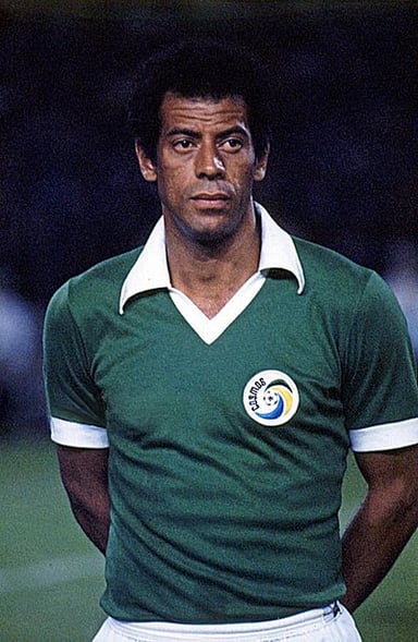 Which team did Carlos Alberto Torres captain to World Cup victory?