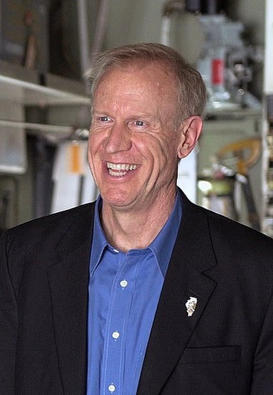 Did Rauner narrowly survive a challenge in the Republican primary from State Representative in 2018?