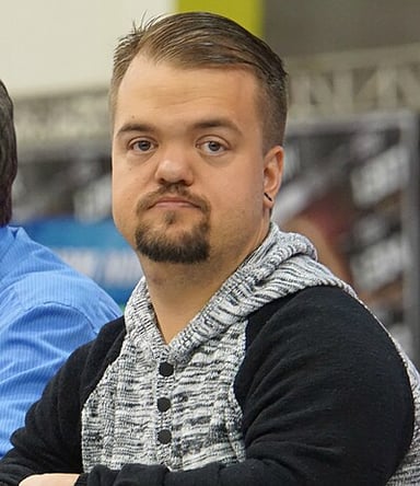 What accessory is often associated with Hornswoggle?