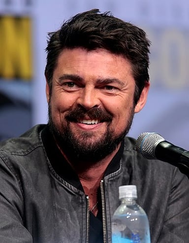 What is the name of the sci-fi series Karl Urban starred in 2013?