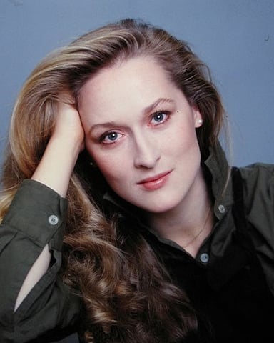 Who has Meryl Streep had a romantic relationship with?