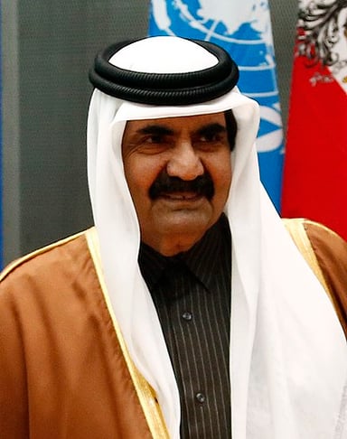 Qatar maintained close relations with which country during his reign?