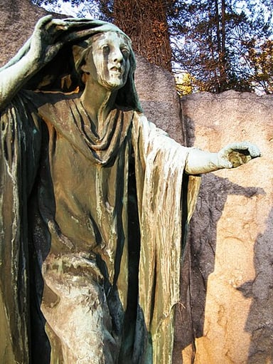Did Borglum create any World War sculptures?