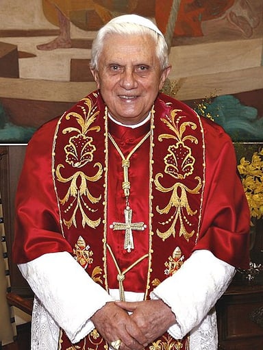 Which two academic degrees has Benedict XVI achieved?[br](Select 2 answers)