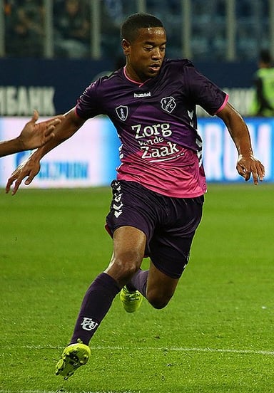 Which club did Emanuelson join after leaving Atalanta?