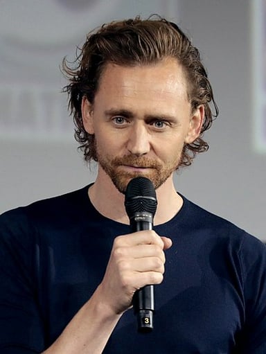 Who did Hiddleston portray in the biopic, I Saw The Light?