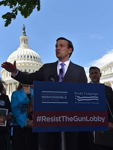 What is Chris Murphy's official Senate website?