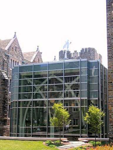 Which architectural style is predominant on Duke's West Campus?
