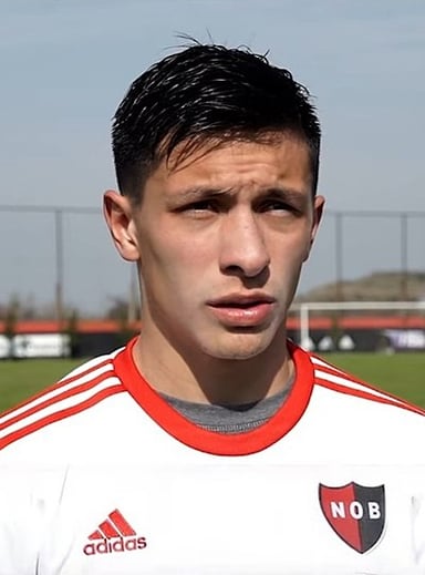 Which international youth levels did Martínez represent Argentina?