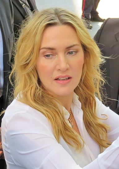 What does Kate Winslet look like?
