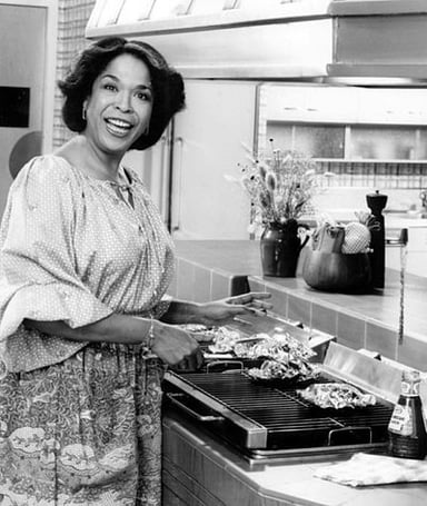 Which actor starred opposite Della Reese in Expecting Mary?