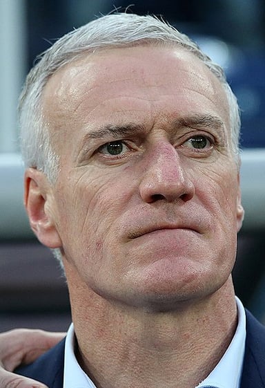 How many consecutive Coupe de la Ligue titles did Deschamps win with Marseille?