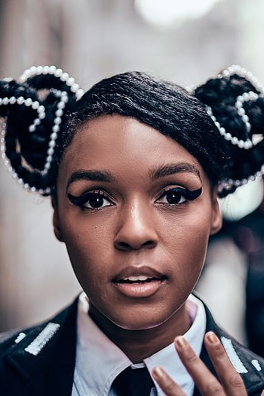 Which award did Janelle Monáe win at the 2015 Billboard Women in Music?