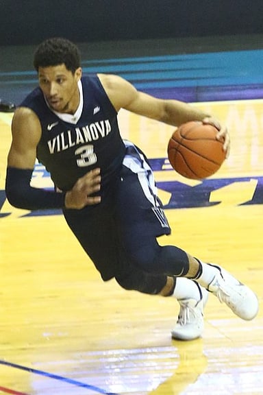 What are the teams that Josh Hart had played for? [br](Select 2 answers)