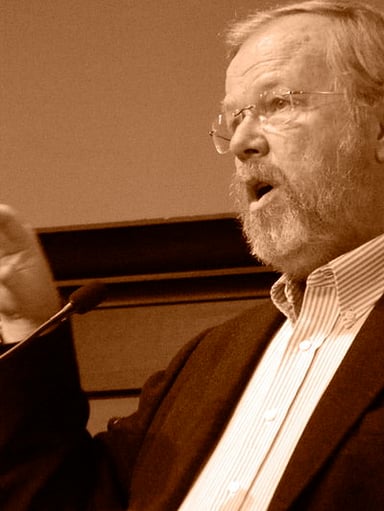 Bill Bryson returned to the UK permanently in what year?