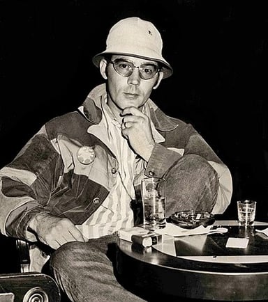 Hunter S. Thompson spent a year living with which group for a book project?