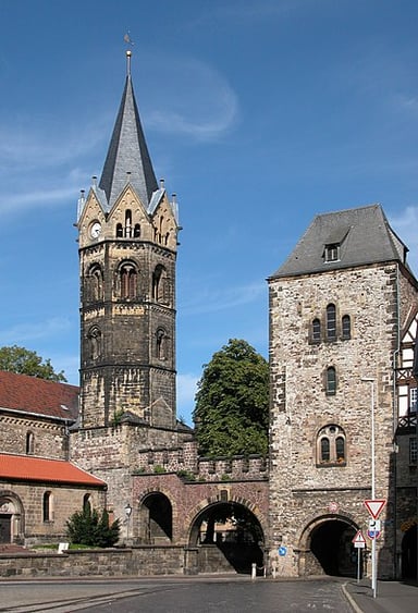 How far is Eisenach from Erfurt?