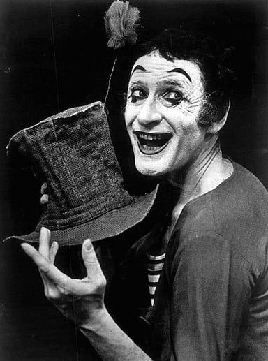 Which of the following is married or has been married to Marcel Marceau?