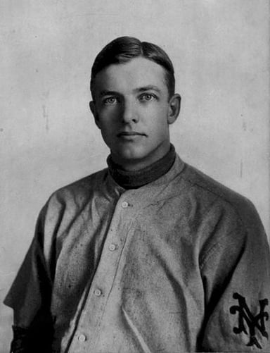 In which sports major league did Christy Mathewson play?