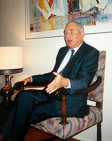 Who succeeded Chaim Herzog as President?