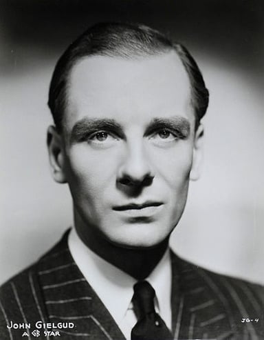 What was John Gielgud's date of birth?
