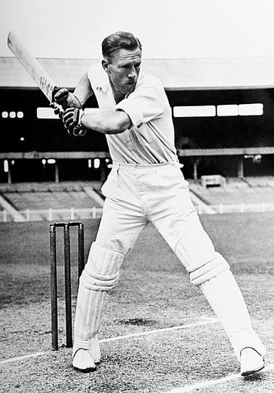 In which Test of the 1948 England tour did Loxton play a prominent role?