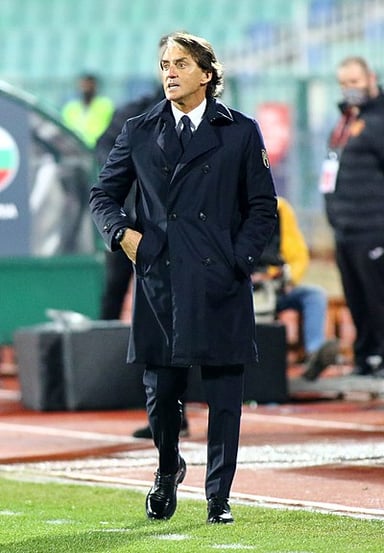 For how many seasons did Mancini manage Inter Milan in his first stint?