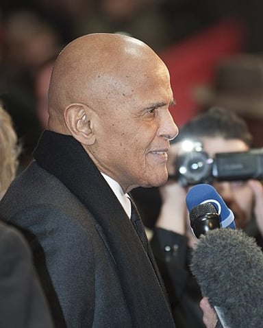 Which award did Harry Belafonte receive in 1989?