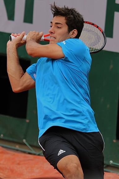 Who is Cristian Garin's tennis idol?