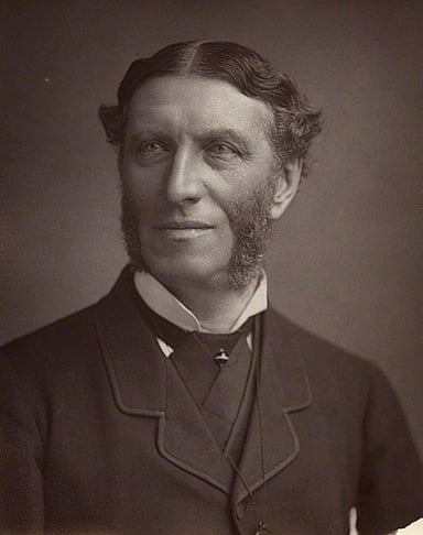 Matthew Arnold often wrote essays on what topic?