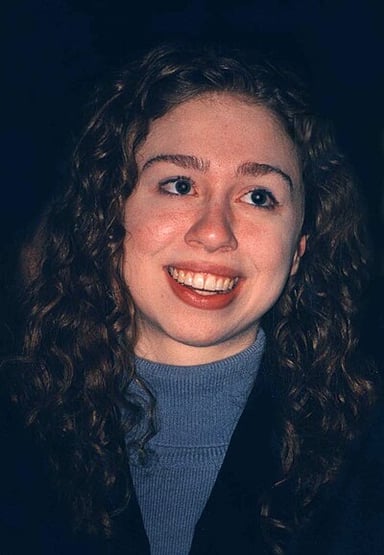 Chelsea Clinton was born in the year?