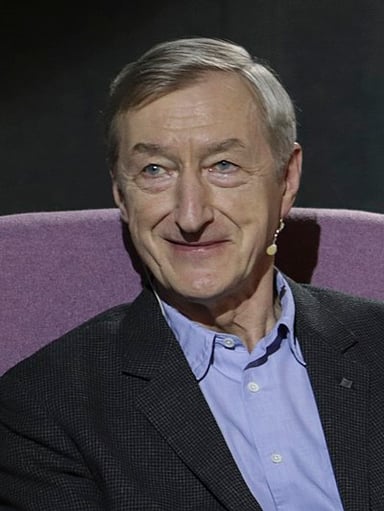 What French honor did Julian Barnes receive in 2004?