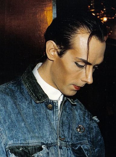 In which city was Peter Murphy born?