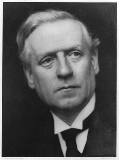 What is the location of H. H. Asquith's burial site?