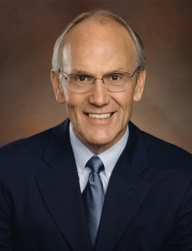 Which newspaper disclosed Larry Craig's arrest to the public?