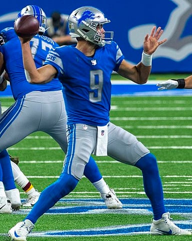 How many seasons did Stafford play for the Detroit Lions?