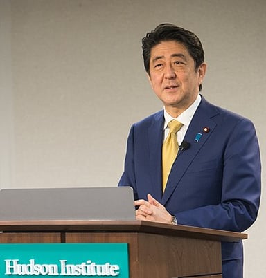 Shinzo Abe's longest continuous service as PM began in what year?
