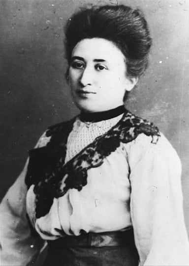 When did Rosa Luxemburg die?