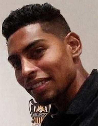 Roy Krishna began his professional career with which Fijian club?