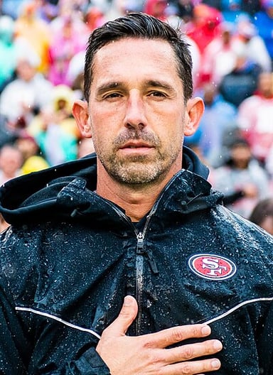 Shanahan won NFL Assistant Coach of the Year in what year?