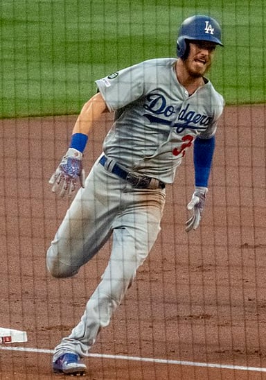 Cody Bellinger is the son of which MLB player?