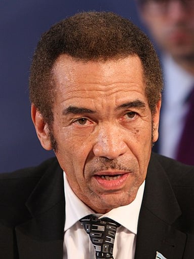 Did Ian Khama serve in the military before his political career?