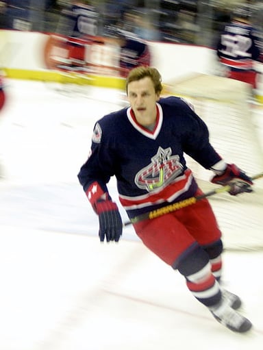 With which NHL team did Fedorov spend 13 seasons?