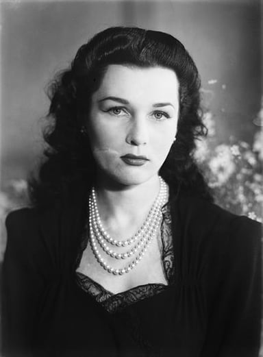In which year was Fawzia's divorce recognized in Iran?