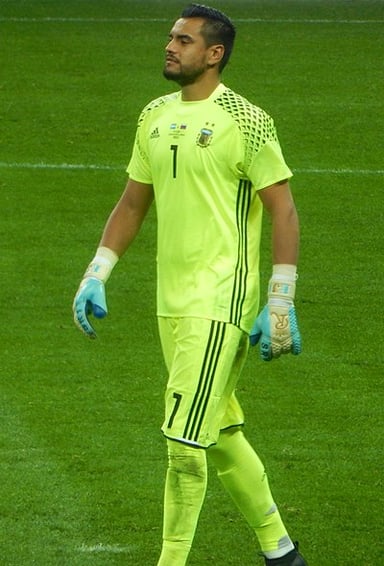 Romero made his international debut for Argentina in which year? 
